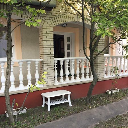 Stella Apartman Debrecen Eksteriør billede