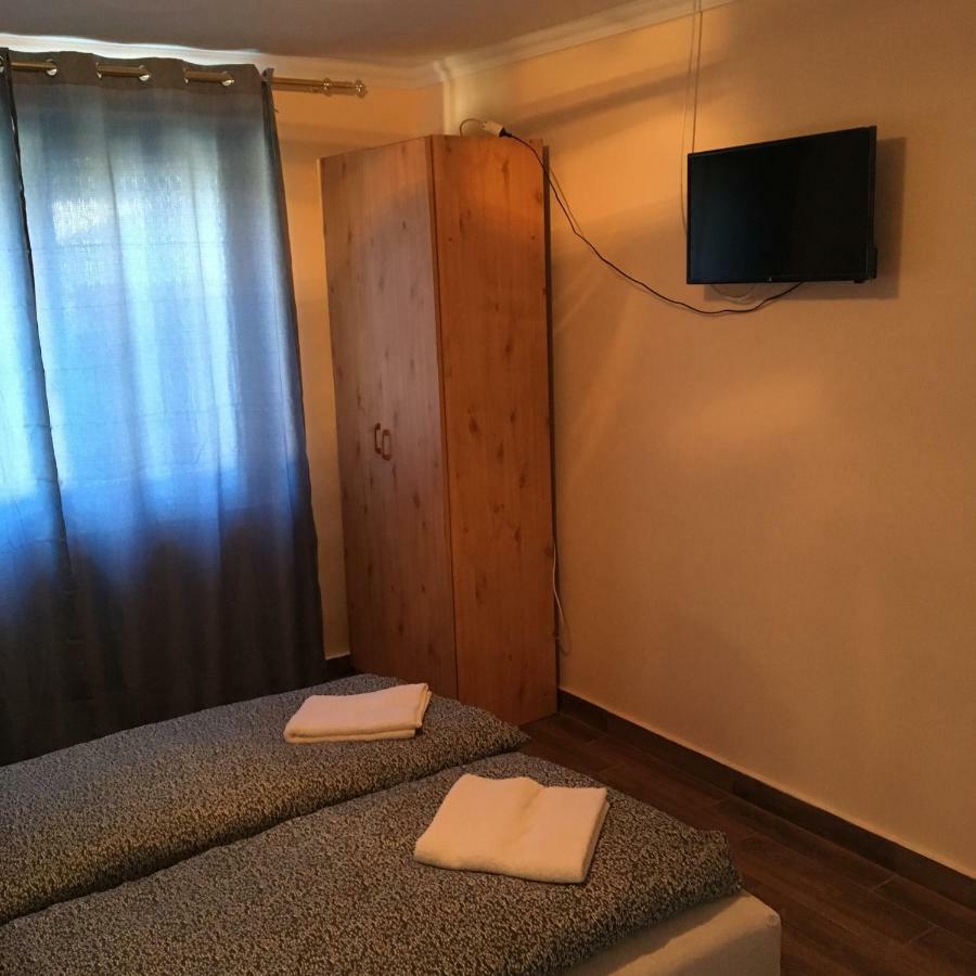 Stella Apartman Debrecen Eksteriør billede
